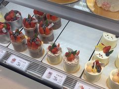 -花花卷卷·鲜食蛋糕(静安久光百货店)