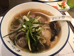 -美奈小馆·越南料理(中航城君尚购物中心店)