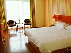 -如家旗下-西安高新区西部大道阳光城华驿酒店