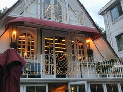 -弦月窗LUNETTE BY AMANDA(复兴路店)