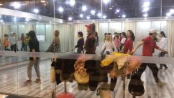 点击看大图 -单色舞蹈