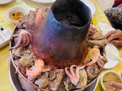 -鑫渔港海鲜本地菜·山海关浑锅(东戴河店)