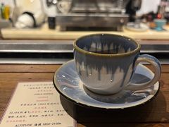 -LEO CAFE