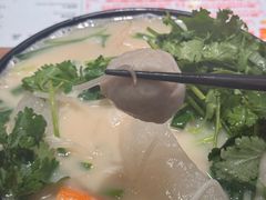 -肥汁米蘭香港米线(定西路店)