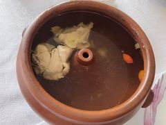 -彩云天云南餐厅