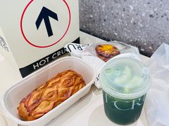 黑松露牛排惠灵顿可颂-HOT CRUSH趁热集合·现烤面包(环球港店)