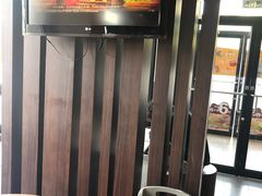 -麦当劳(红旗路店)
