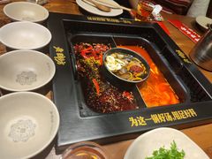 -老牌坊云南鱼豆花火锅(嵩山店)