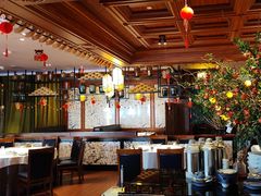 -八府香鸭·啫啫煲(华山路店)