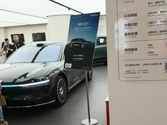 -华为智能生活馆(上海中山公园龙之梦)