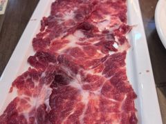 -来龍儿鲜切牛肉自助老火锅