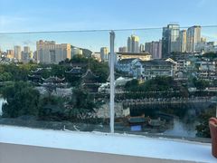 -包整·丝娃娃(一览甲秀楼风景店)