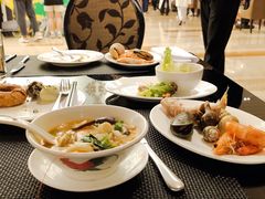 -圣丰索菲特·2 On 988 Café 自助餐厅