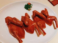 烤乳鸽-利苑酒家(金宝店)