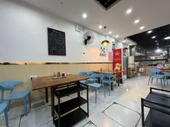 大堂-老何家后安粉·糟粕醋海鲜火锅(三亚湾椰梦长廊店)