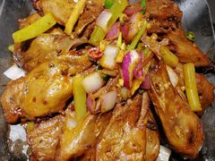 -炉小二铜锅牛蛙•川湘菜(三里屯店)