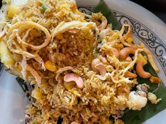 原只菠萝炒饭-大头虾越式风味餐厅(光明广场店)