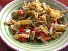 酸菜芹菜-徽三说·土徽菜·中国徽菜连锁品牌(一中店)