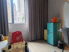 -白玉兰酒店(上海田子坊马当路地铁站店)