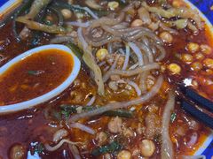 -魔都三兄弟酸辣粉·蘸卤炸串(虹桥万科店)