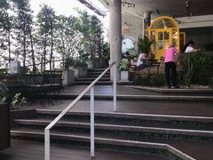 -ROAST coffee & eatery