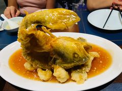 -湖畔鲁菜·二十年老字号餐厅(大明湖店)