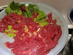 鲜牛肉-大橘元自助回转火锅(天河新天地店)