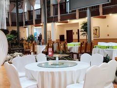 大堂-雅和生态渔庄·宜城锅巴饭(龙灵山公园店)