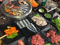 -啊美丽炭火烤肉(滑翔一店)