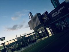 -金摩尔健身游泳(万象城鼎丰大厦店)
