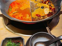 台式麻辣锅-湊湊火锅·茶憩(杭州湖滨银泰in77店)