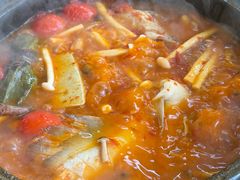 毛辣果酸汤鱼-Ameigo梅果·云贵川bistro(长宁来福士店)