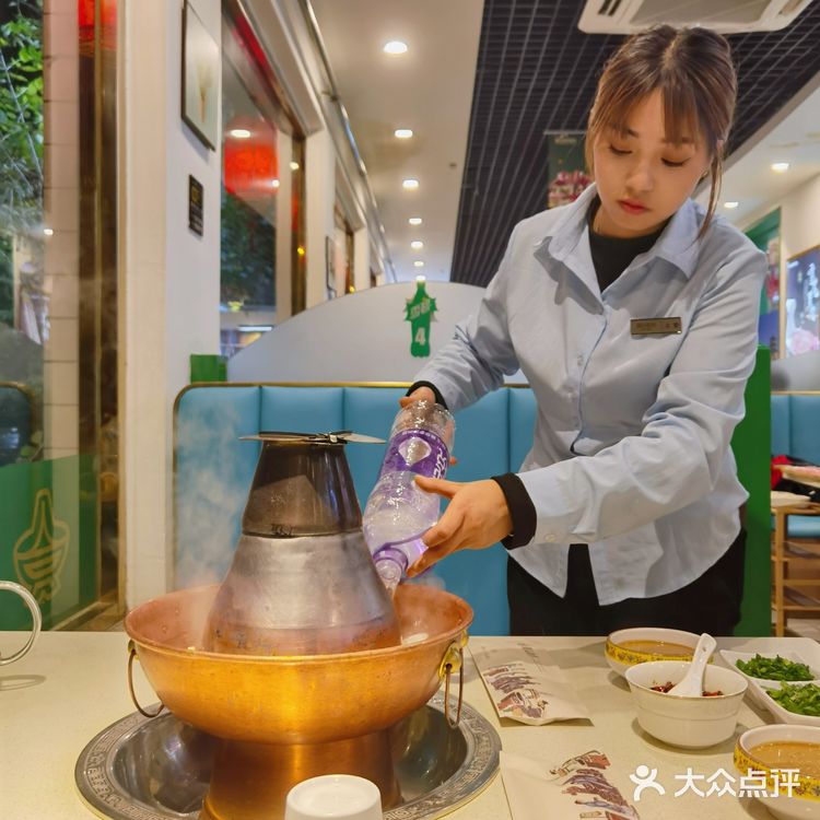 这才是地地道道的老北京铜锅涮肉！