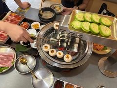 -围炉肉舍•炭烤活鳗•丹东海鲜烤肉(步行街店)