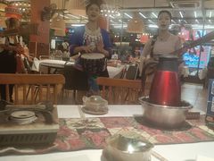 -刘姐啤酒鱼民族演艺餐厅(西街总店)