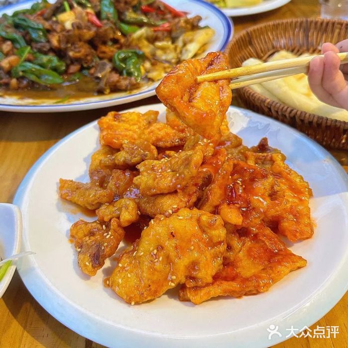 食鸡公社辣子鸡·潍坊菜·烧烤图片