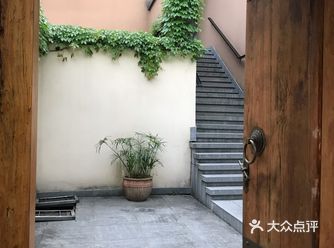 带着老人小孩入住亲子房