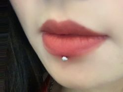 -AI艾耳·专业手工耳洞·穿孔美学馆
