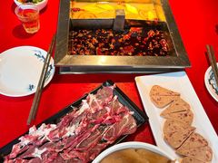 -二荆条·蜀鲜汇城市森林火锅