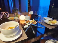 -唐拉雅秀酒店-西锦汇空中BBQ·思创餐厅