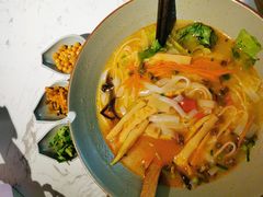 -百春原湖南牛肉粉(百联世纪店)