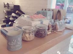 -云朵上的鱼(莘庄店)