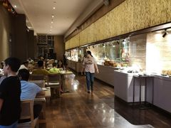 自助取餐区-威珀斯酒店·珀萃美食餐厅 | 海鲜刺身·现烤生蚝·特色烤肉