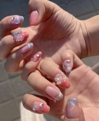 -星辰·新中式美甲美睫工作室