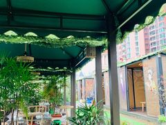 -冰冰龙虾·江湖菜·花园江景餐厅