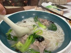酸汤肥牛米线-咬不得高祖生煎·简餐(高银街店)
