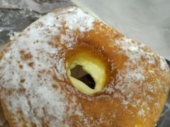 奶油甜甜圈-巴黎贝甜(南京万达店)