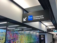 -维也纳国际机场