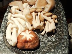 四种菇菇-哥老官重庆美蛙鱼头(五角场合生汇店)