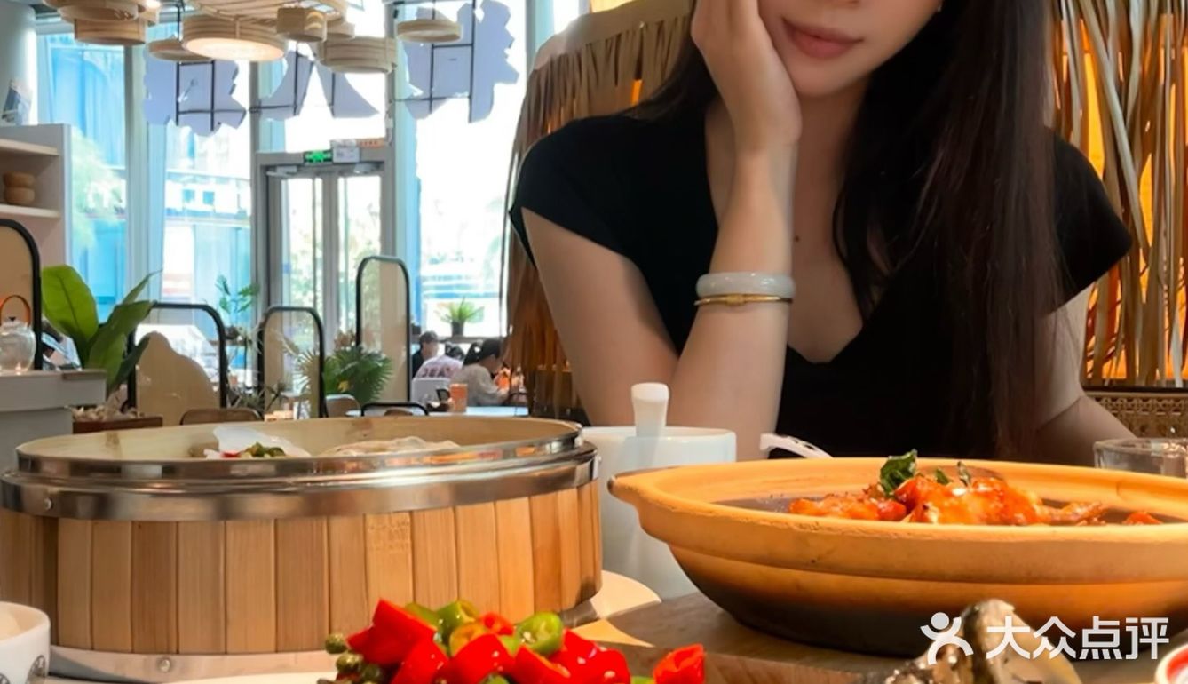 在三亚，遇到了让我吃一口就流泪的美味海鲜